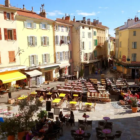 Hyetouze T2 Pour 4 Personnes Vue Et Port- Port Hyeres
